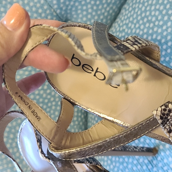 Shoes - Picture 5 of 7